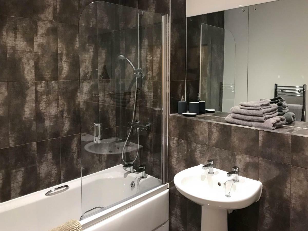 Luxury 1 Bed Apartment In City Centre With Parking Chester Zewnętrze zdjęcie