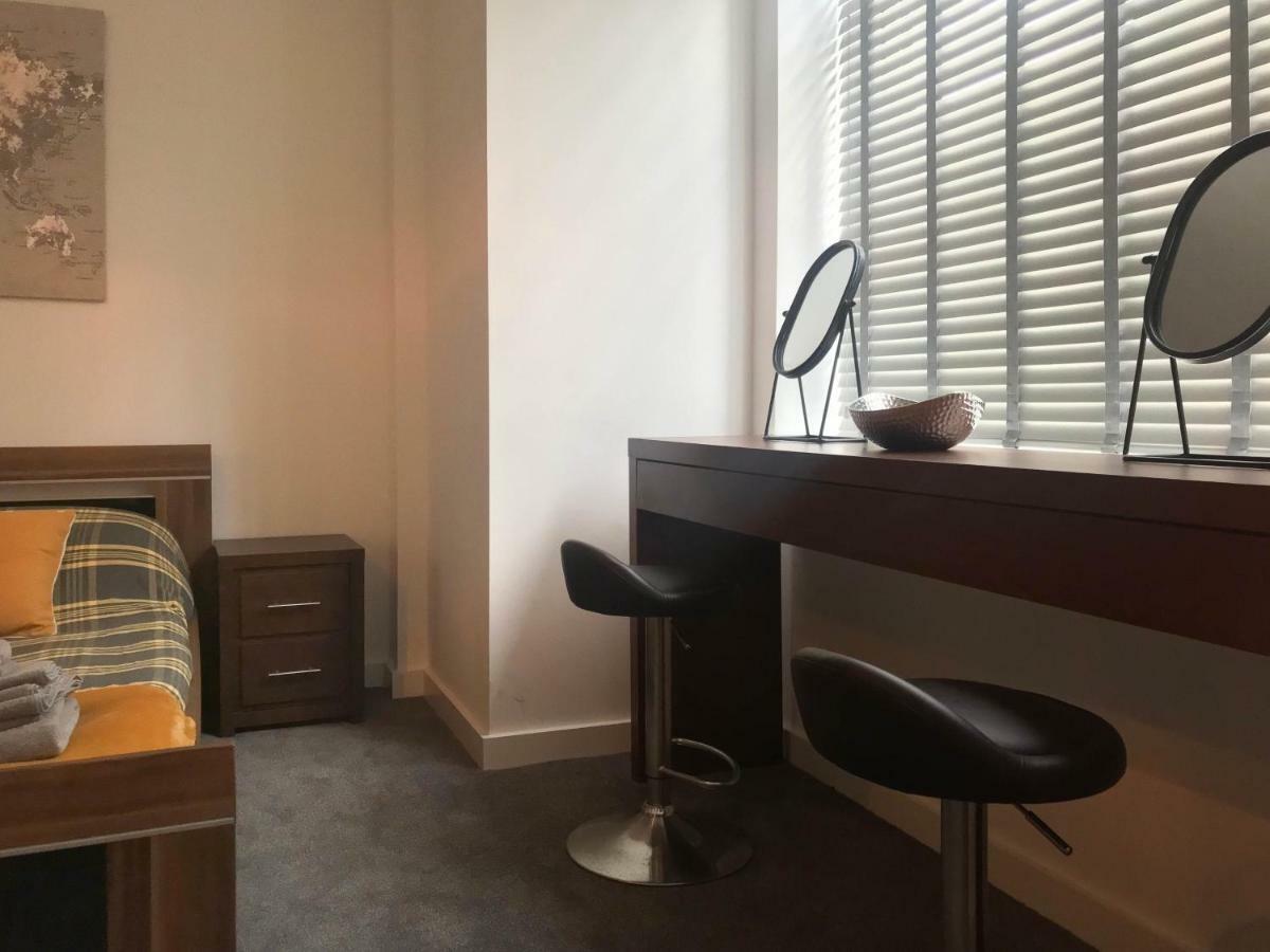 Luxury 1 Bed Apartment In City Centre With Parking Chester Zewnętrze zdjęcie