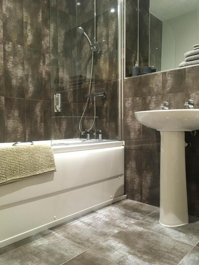 Luxury 1 Bed Apartment In City Centre With Parking Chester Zewnętrze zdjęcie